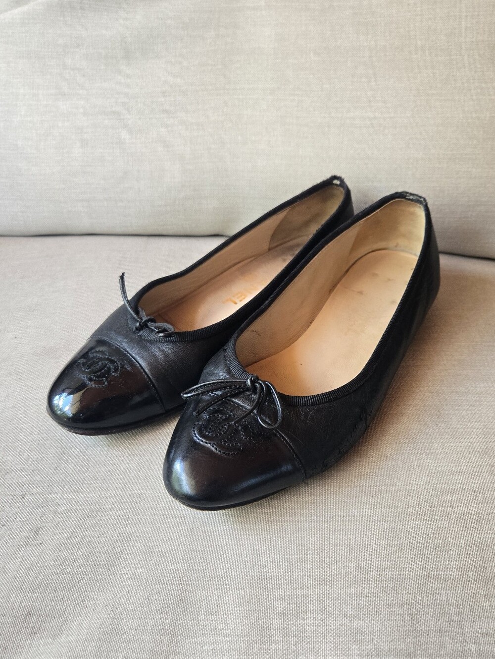 Chanel Vintage Ballet Flats Shoes Slippers Black Lambskin Leather Size 35.5 - Picture 3 of 16
